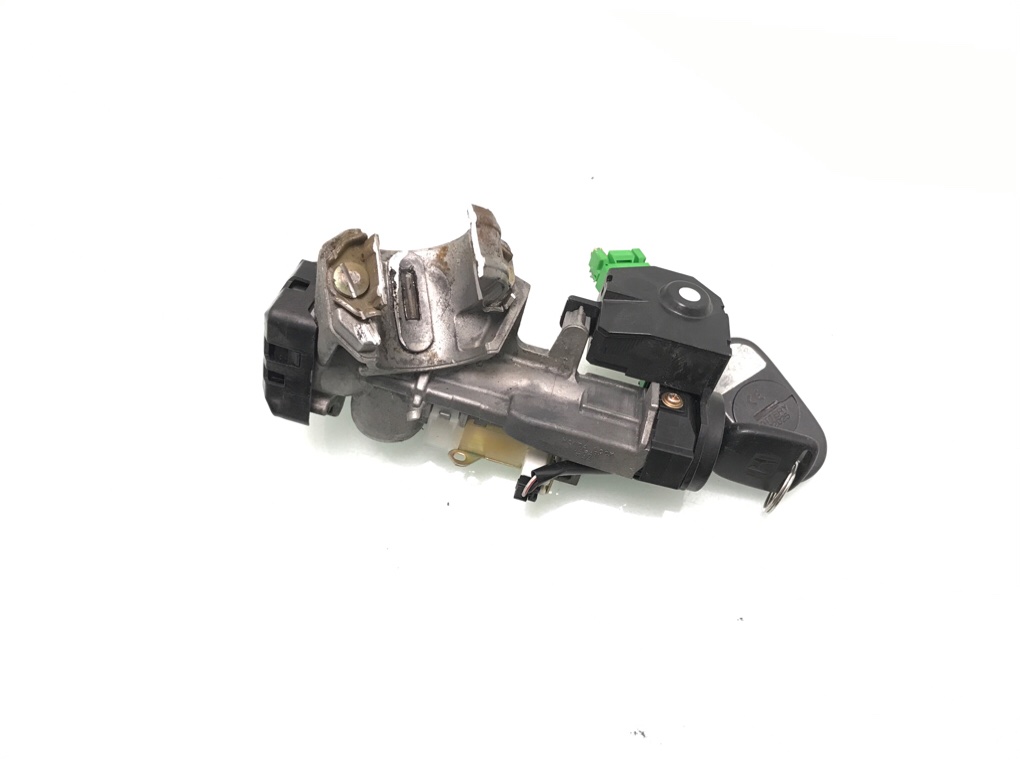 Замок зажигания бу для Honda CR-V  2.0 i,  2002 г.