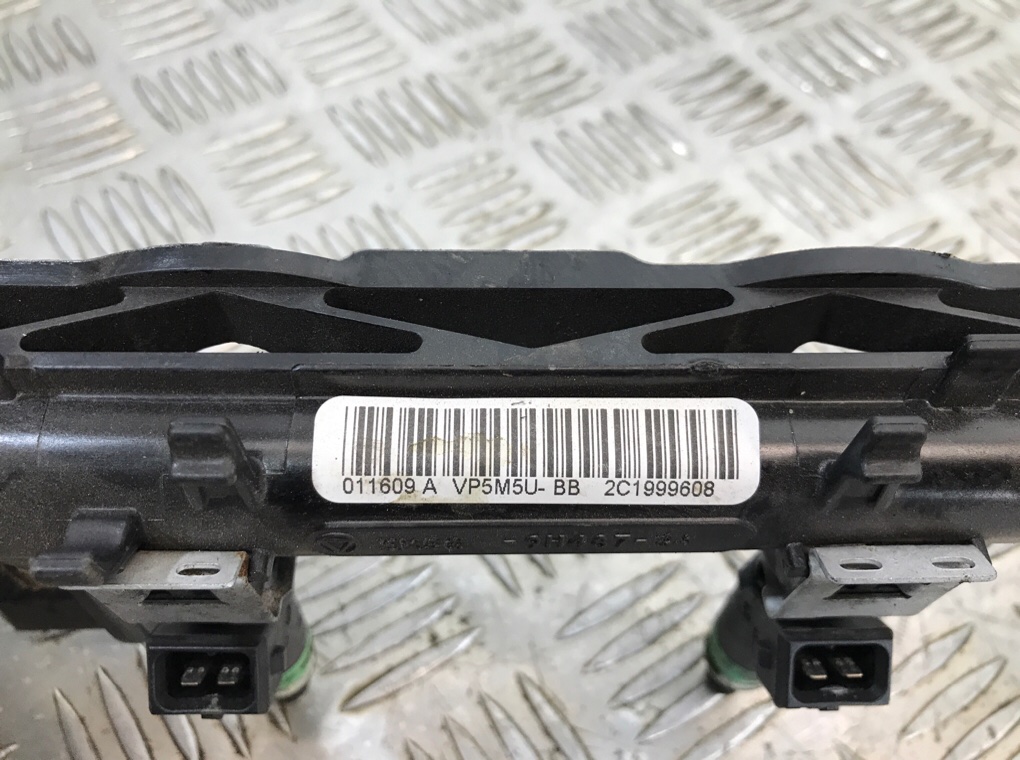 Топливная рампа бу для Ford Focus 2 1.6 i,  2009 г.