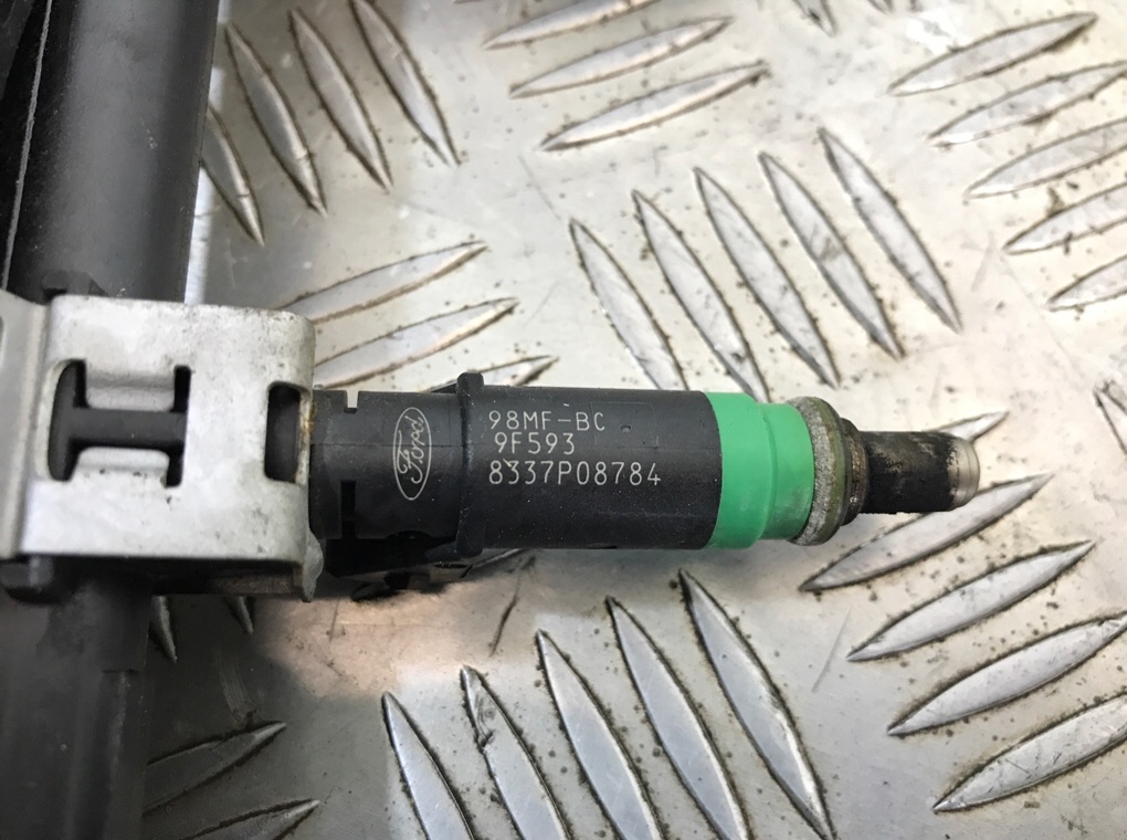 Топливная рампа бу для Ford Focus 2 1.6 i,  2009 г.