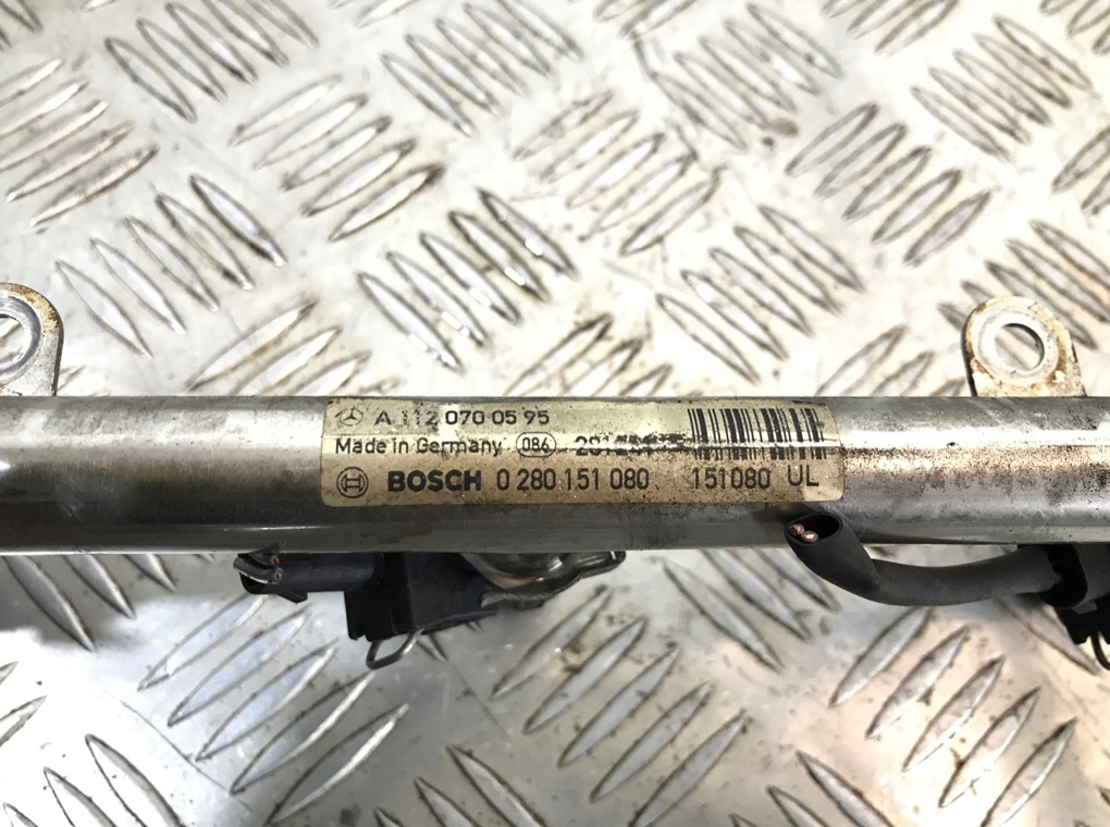 Топливная рампа бу для Mercedes C W203 3.2 i,  2002 г.