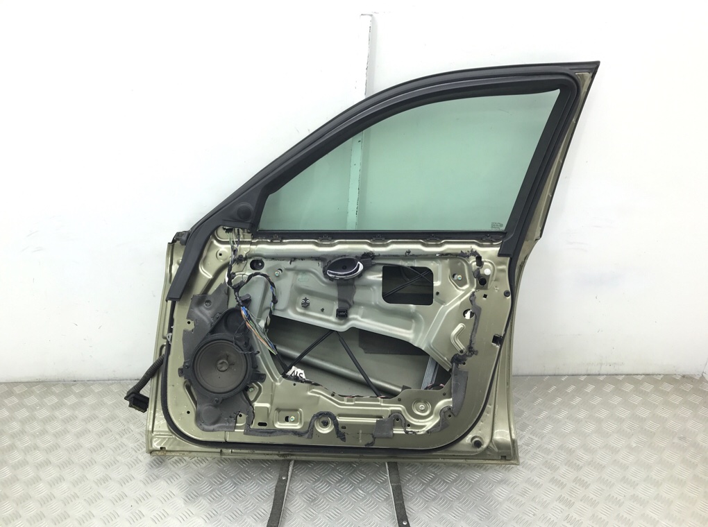 Дверь передняя правая бу для Rover 75 2.5 i, 2004 г. Дверь передняя правая бу для Rover 75 2.5 i, 2004 г.