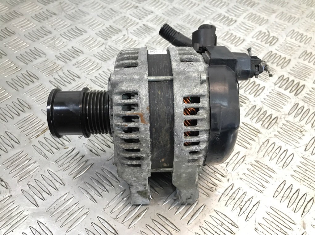 Генератор бу для Ford Focus 3 1.0 i,  2015 г.