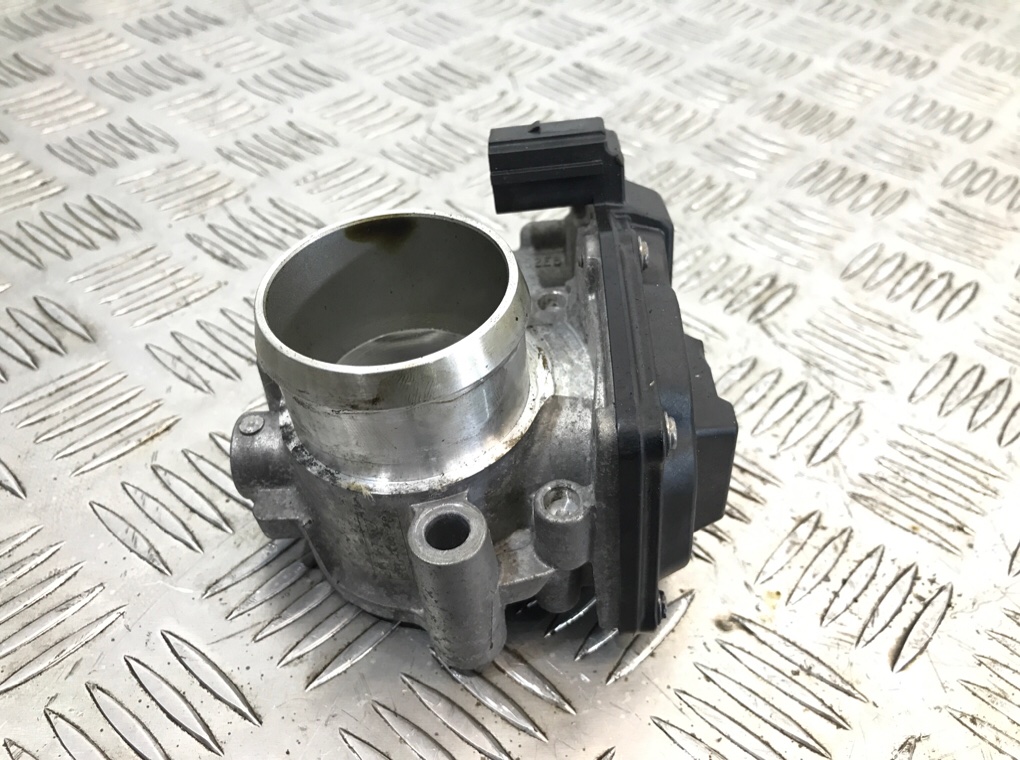 Заслонка дроссельная бу для Ford Focus 3 1.0 i,  2015 г.