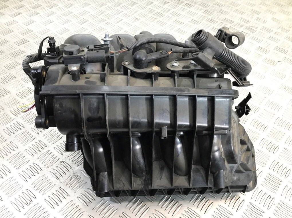 Коллектор впускной бу для BMW 3 E90/E91/E92/E93 2.0 i,  2005 г.