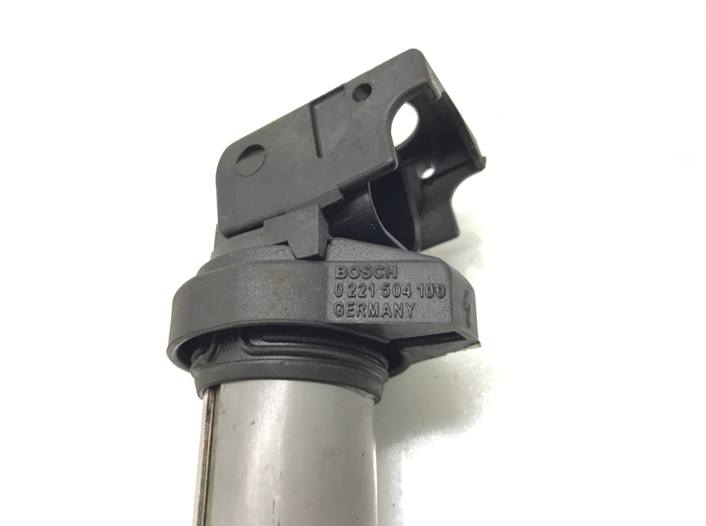 Катушка зажигания бу для BMW 3 E90/E91/E92/E93 2.0 i, 2005 г. Катушка зажигания бу для BMW 3 E90/E91/E92/E93 2.0 i, 2005 г.