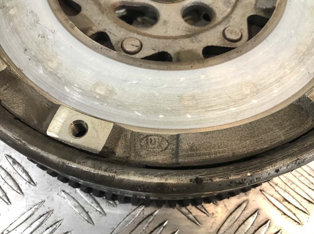 Маховик бу для BMW 3 E90/E91/E92/E93 2.0 i,  2005 г.