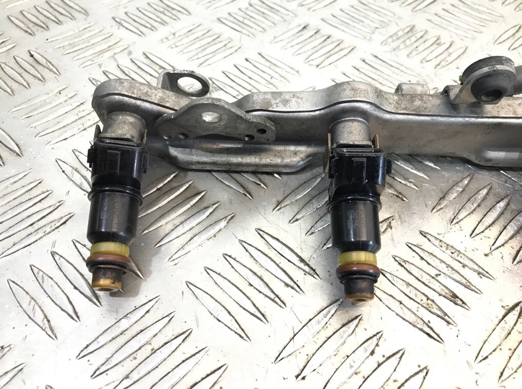 Топливная рампа бу для Honda Civic 8 1.8 i,  2008 г.