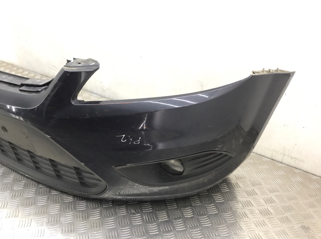 Бампер передний бу для Ford Focus 2 1.6 i,  2009 г.