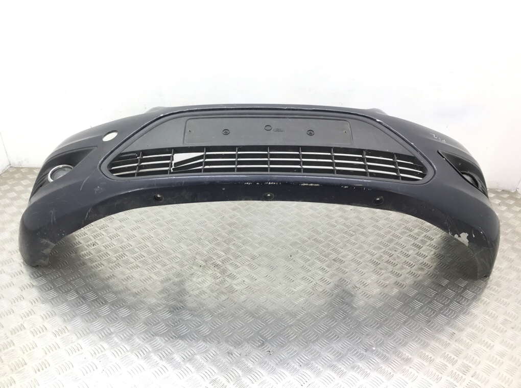 Бампер передний бу для Ford Focus 2 1.6 i,  2009 г.