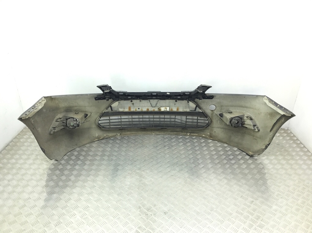 Бампер передний бу для Ford Focus 2 1.6 i,  2009 г.