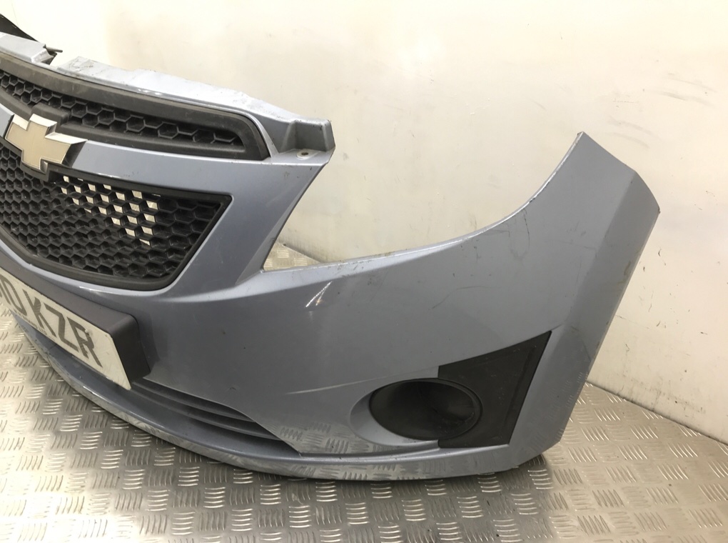 Бампер передний бу для Chevrolet Spark  1.0 i,  2010 г.