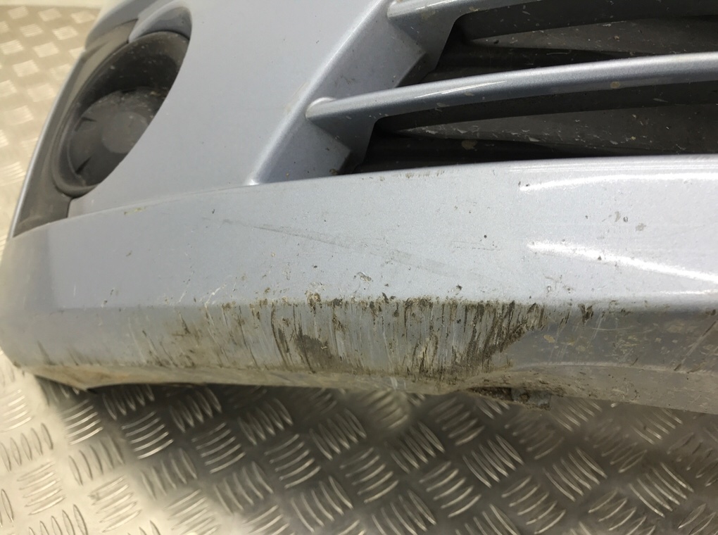 Бампер передний бу для Chevrolet Spark  1.0 i,  2010 г.