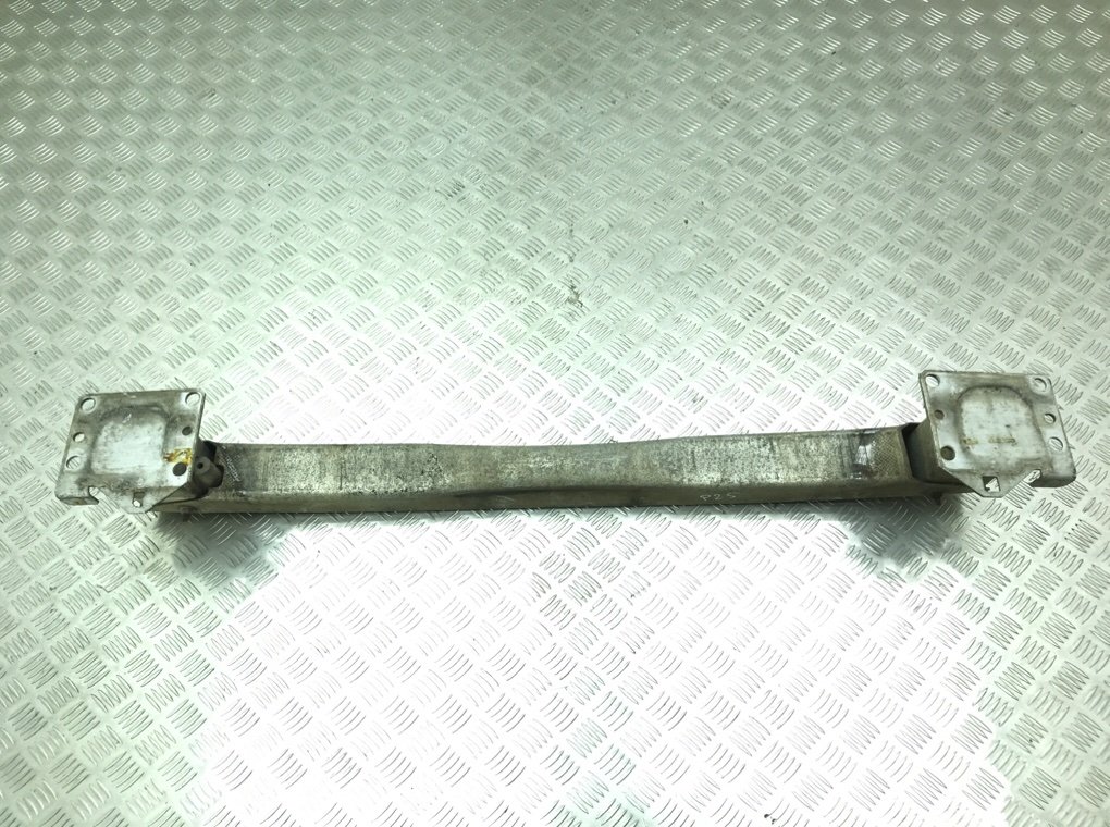 Усилитель бампера переднего бу для Peugeot 308 T7 1.6 HDi,  2009 г.