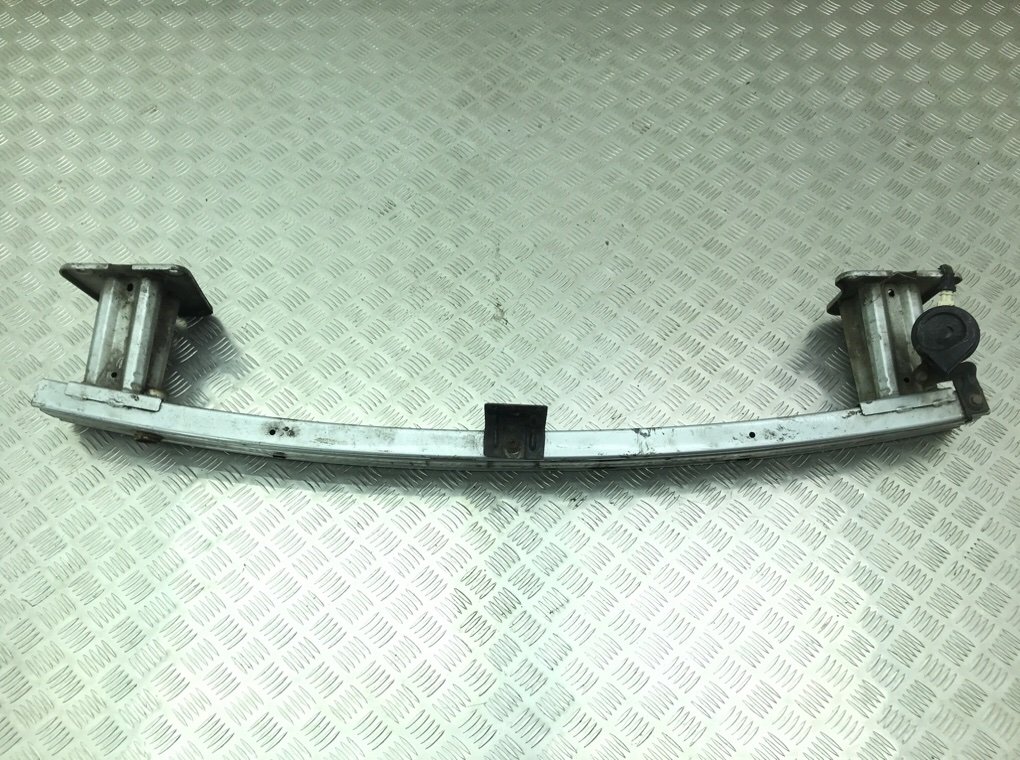 Усилитель бампера переднего бу для Renault Trafic 3 1.6 CDTI,  2015 г.