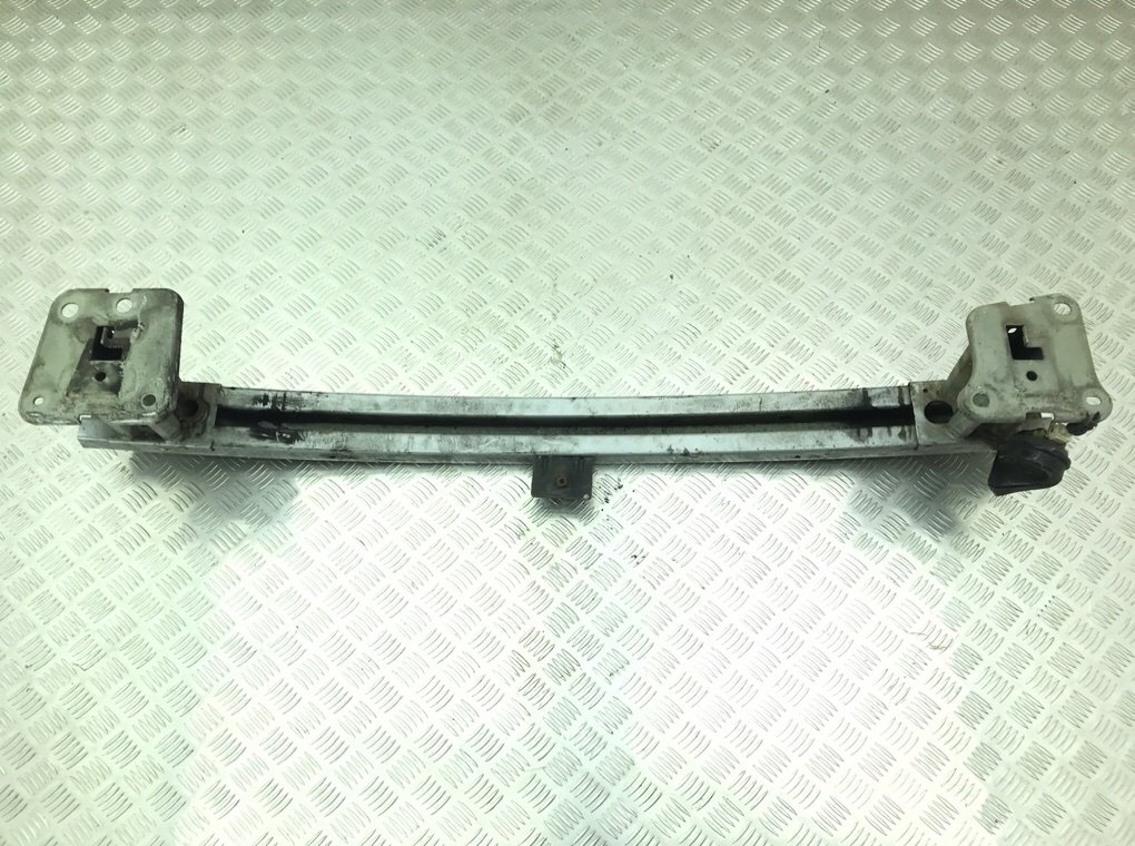 Усилитель бампера переднего бу для Renault Trafic 3 1.6 CDTI,  2015 г.