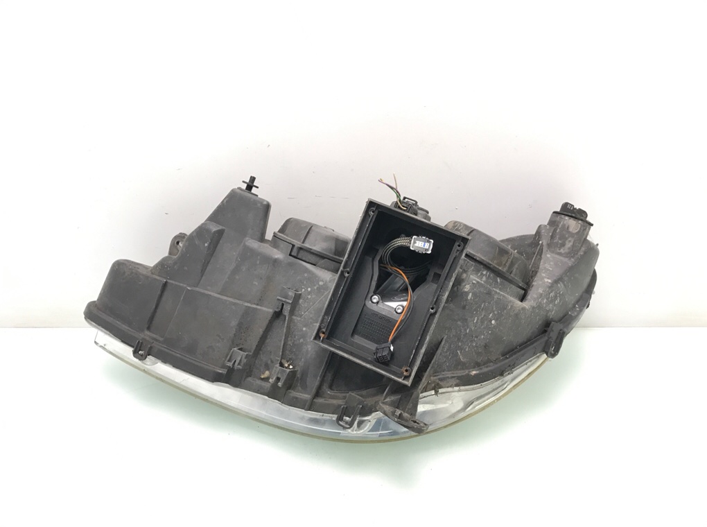 Фара правая бу для Peugeot 607  3.0 i,  2006 г.