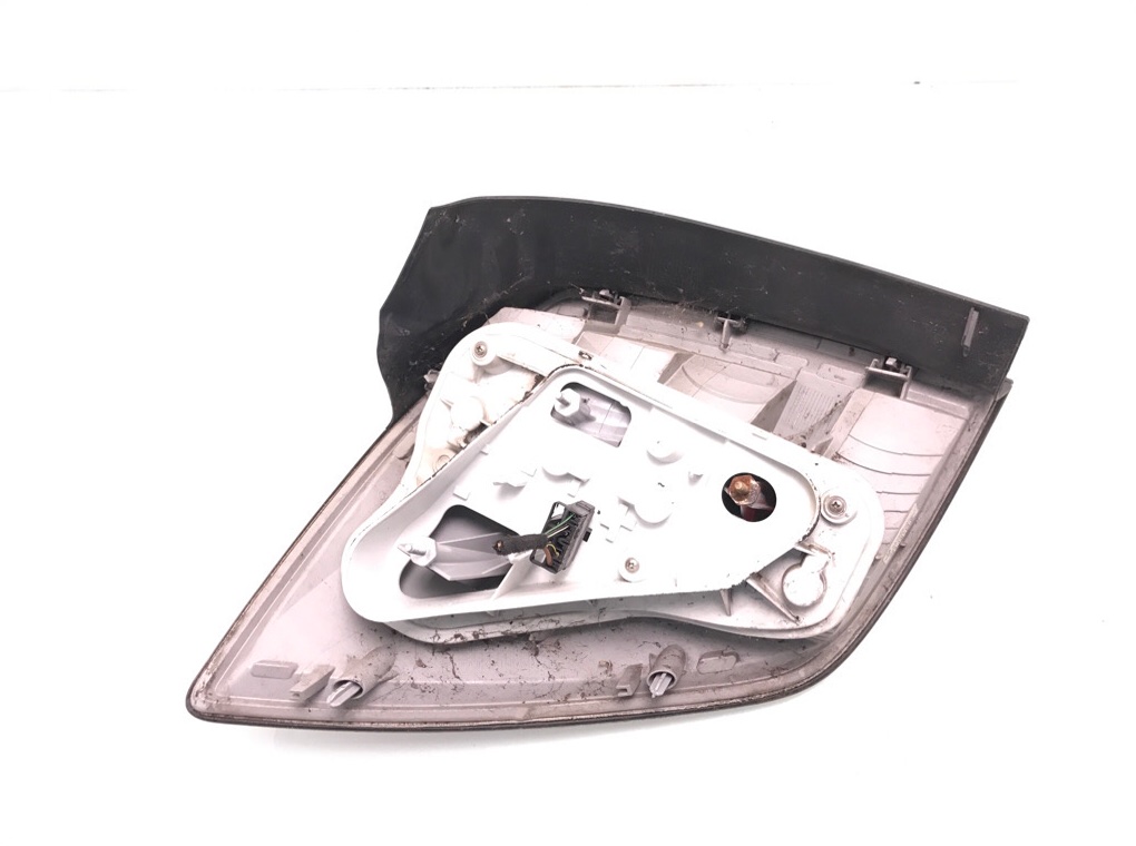 Фонарь задний правый бу для Opel Astra H 1.6 i,  2005 г.