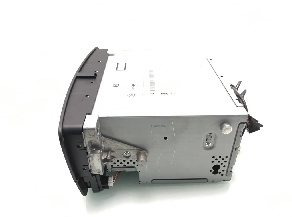 Магнитола бу для Mercedes A W176 2.2 CDi, 2014 г. Магнитола бу для Mercedes A W176 2.2 CDi, 2014 г.