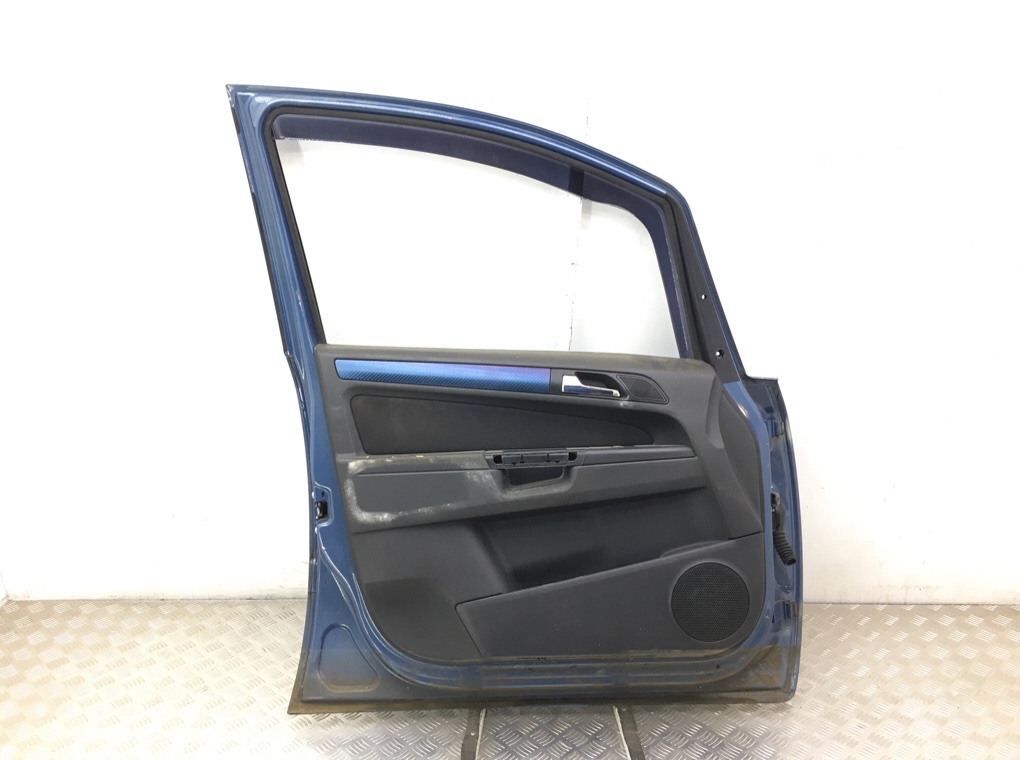 Дверь передняя левая бу для Opel Zafira B 1.6 i, 2008 г. Дверь передняя левая бу для Opel Zafira B 1.6 i, 2008 г.