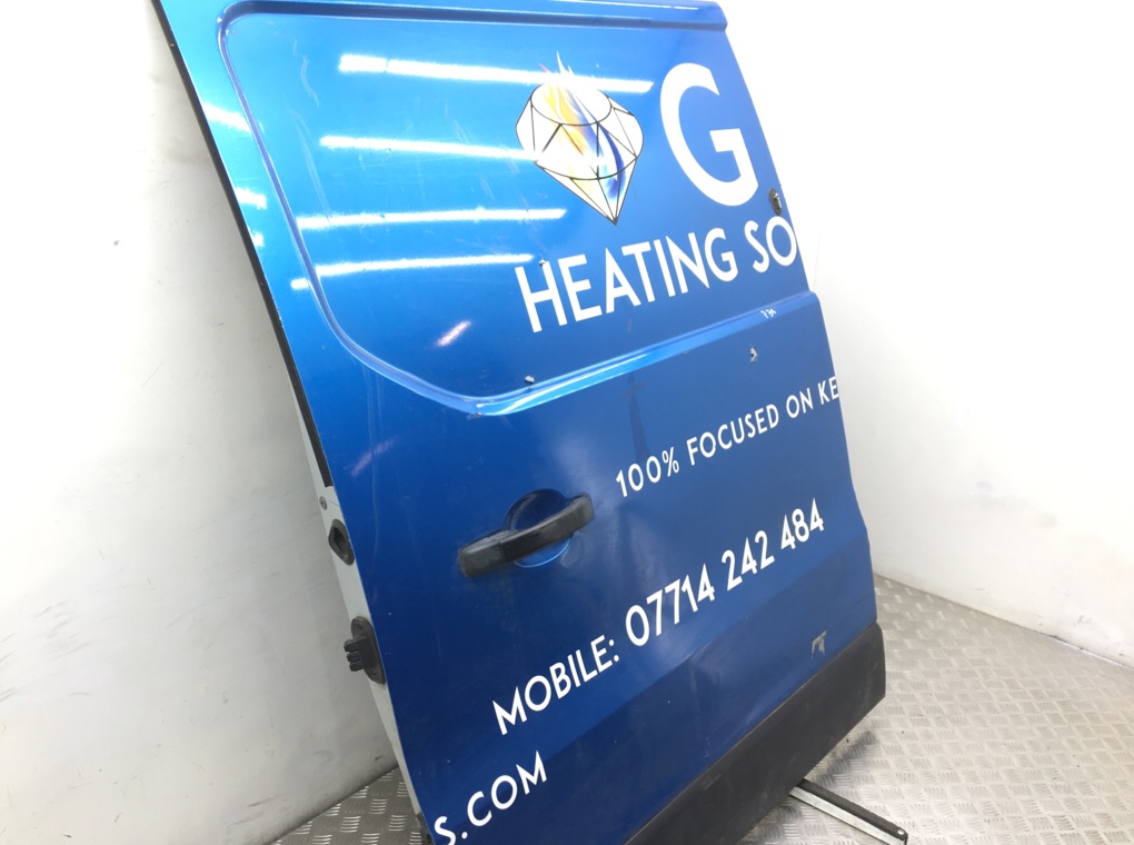 Дверь сдвижная левая бу для Opel Vivaro 2 1.6 CDTI, 2016 г. Дверь сдвижная левая бу для Opel Vivaro 2 1.6 CDTI, 2016 г.