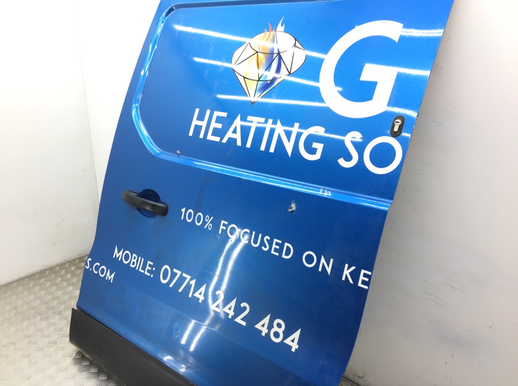 Дверь сдвижная левая бу для Opel Vivaro 2 1.6 CDTI, 2016 г. Дверь сдвижная левая бу для Opel Vivaro 2 1.6 CDTI, 2016 г.