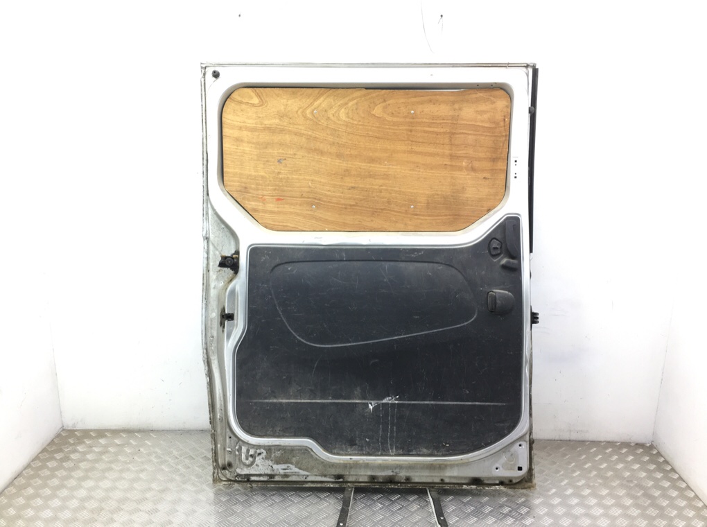 Дверь сдвижная левая бу для Opel Vivaro 2 1.6 CDTI, 2016 г. Дверь сдвижная левая бу для Opel Vivaro 2 1.6 CDTI, 2016 г.