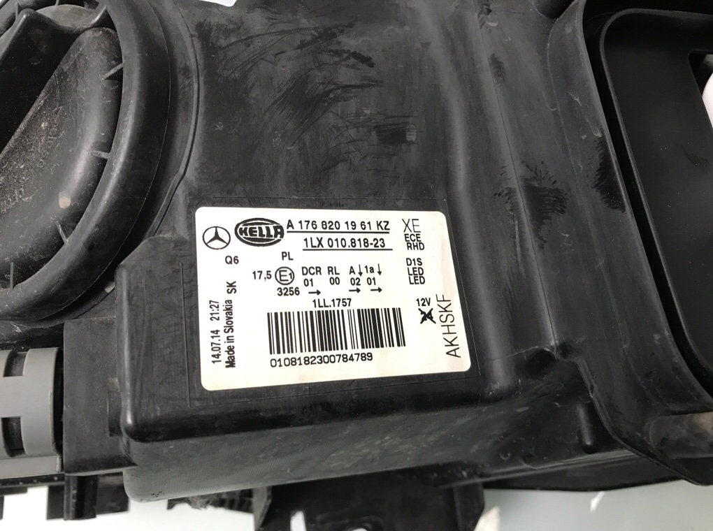 Фара левая бу для Mercedes A W176 2.2 CDi,  2014 г.