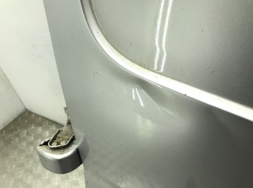 Дверь задняя распашная левая бу для Renault Trafic 3 1.6 CDTI,  2015 г.