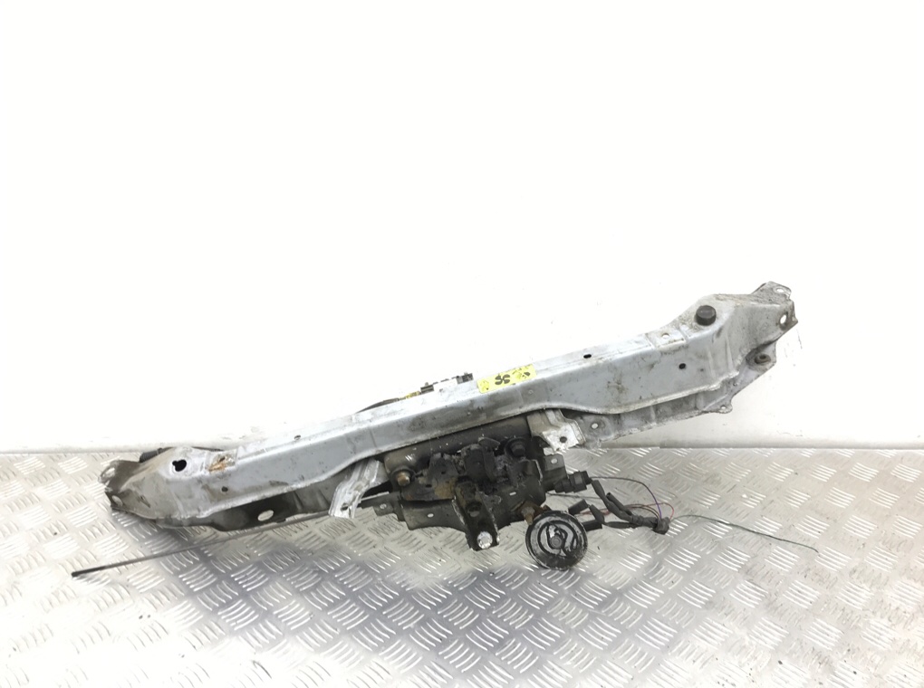 Планка под капот бу для Nissan Note E11 1.6 i, 2008 г.