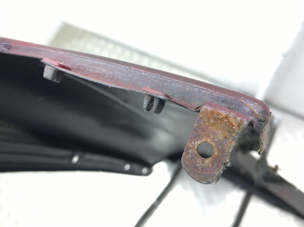 Крыло переднее левое бу для Ford Ranger 1 2.5 TD, 2001 г. Крыло переднее левое бу для Ford Ranger 1 2.5 TD, 2001 г.