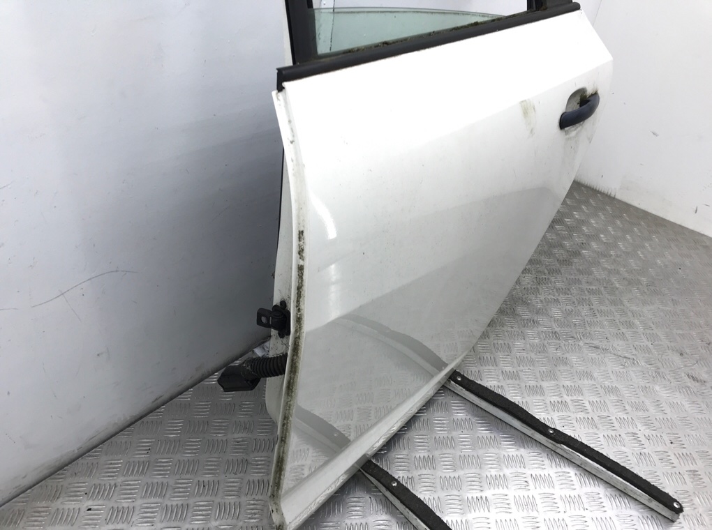 Дверь задняя левая бу для Seat Ibiza 4 1.2 TDi,  2013 г.