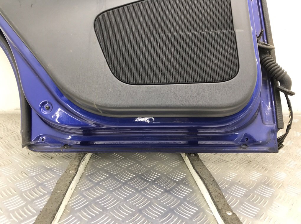 Дверь задняя левая бу для Volvo S40 2 2.4 D5,  2008 г.