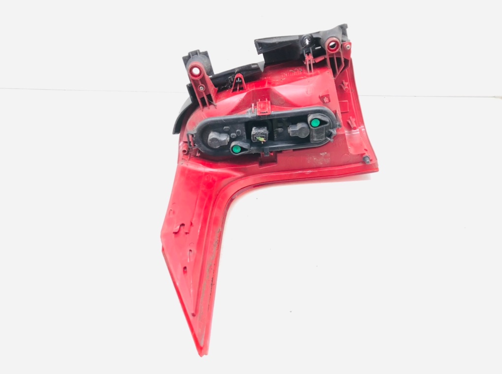 Фонарь задний правый бу для Peugeot 5008 1.6 i, 2010 г. Фонарь задний правый бу для Peugeot 5008 1.6 i, 2010 г.