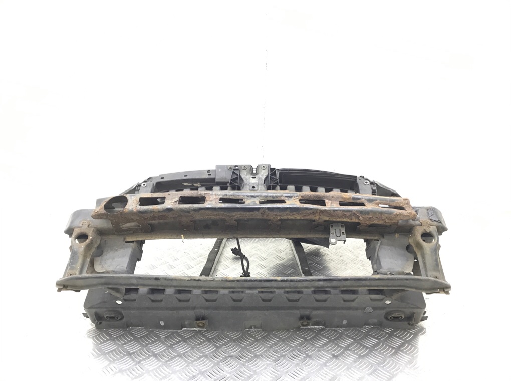 Панель передняя (телевизор) бу для Volkswagen Golf 6 2.0 TDi,  2010 г.