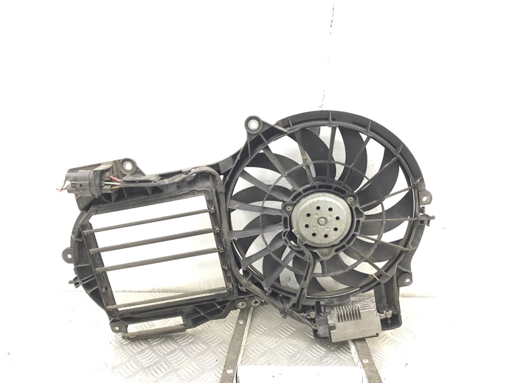 Вентилятор радиатора бу для Audi A6 C6 2.0 TDi,  2006 г.