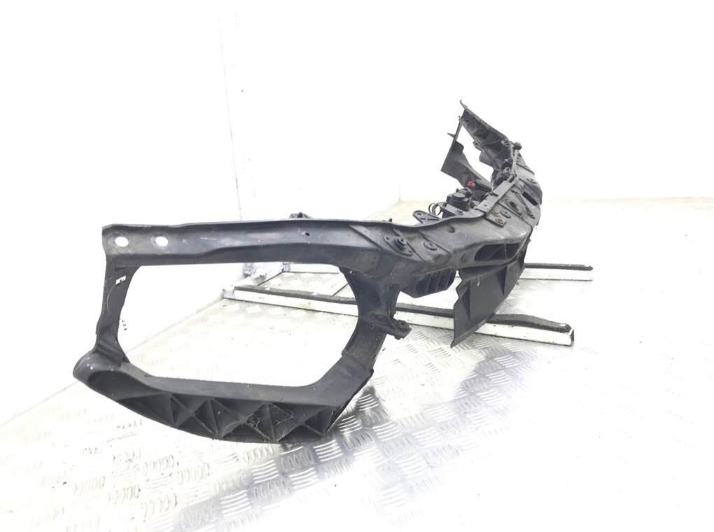 Панель передняя (телевизор) бу для Opel Corsa D 1.3 CDTi,  2011 г.