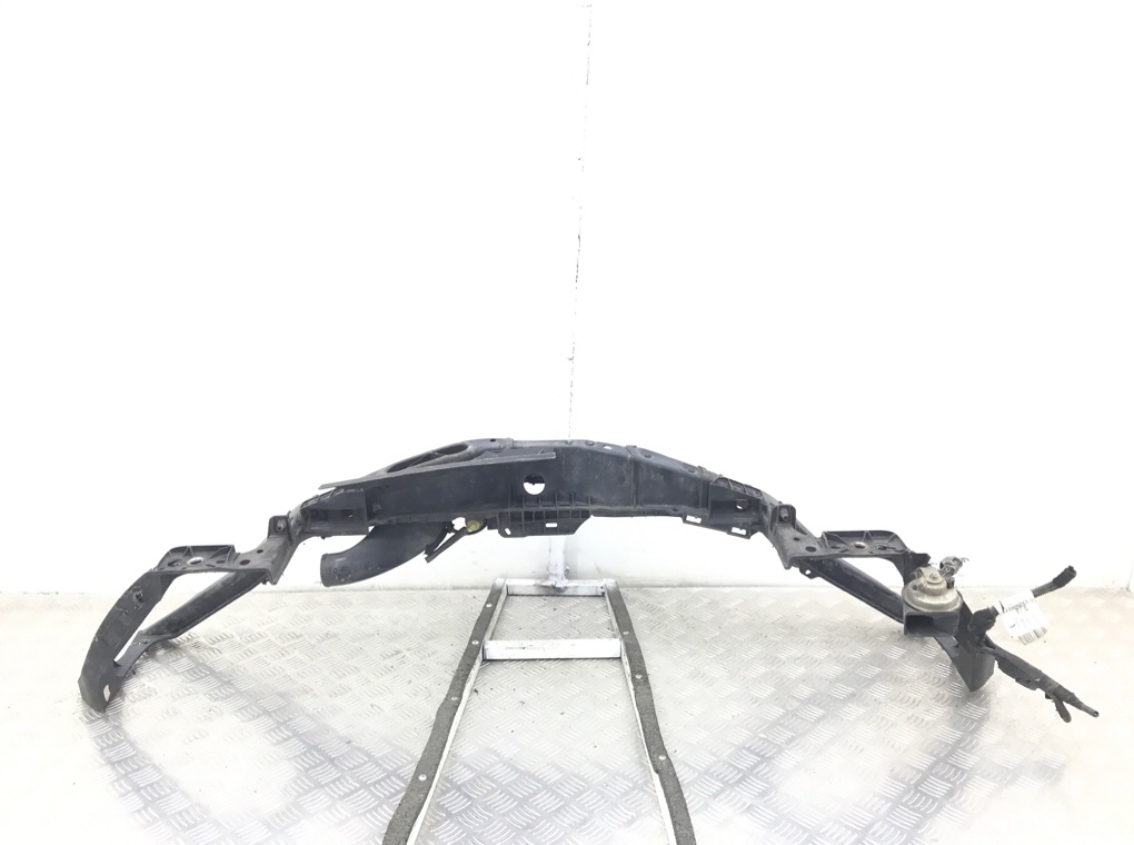 Панель передняя (телевизор) бу для Opel Corsa D 1.3 CDTi,  2011 г.