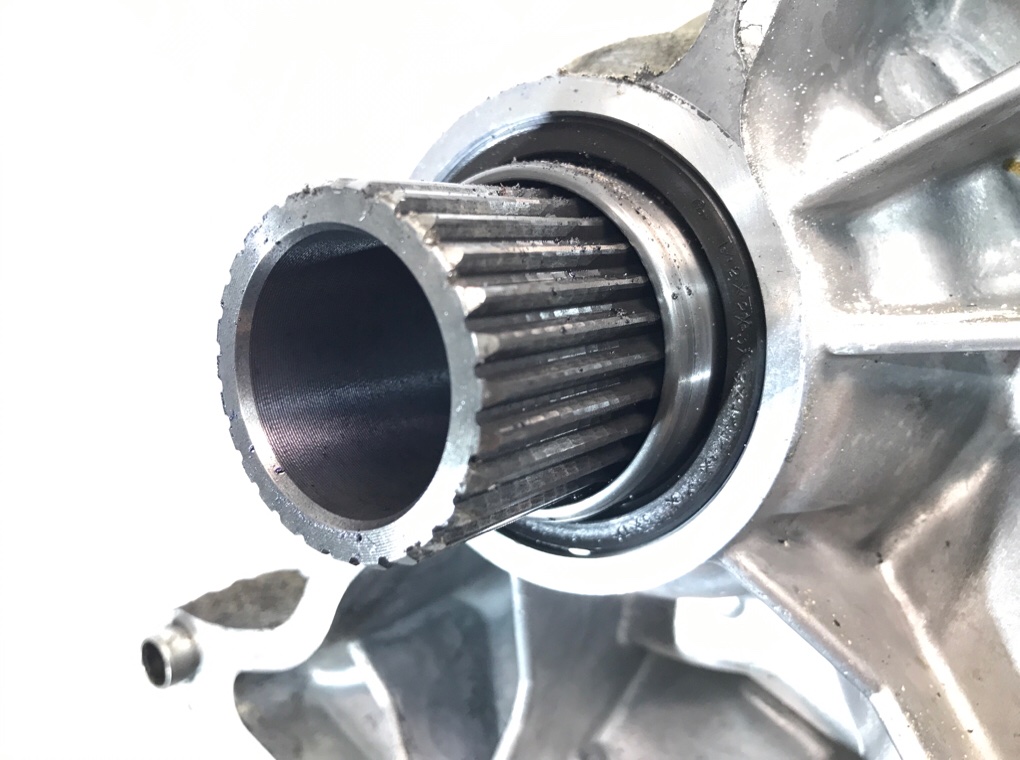 Раздаточная коробка бу для Nissan Murano 3.5 i, 2007 г. Раздаточная коробка бу для Nissan Murano 3.5 i, 2007 г.