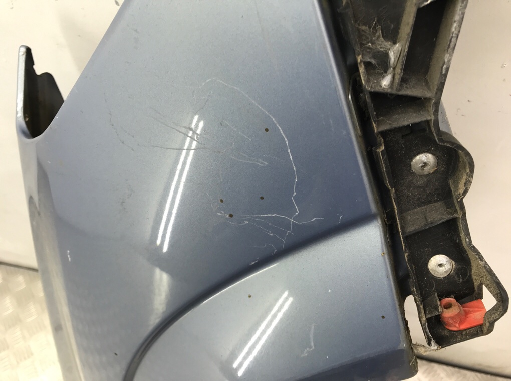 Крыло переднее правое бу для Opel Astra H 1.8 i,  2006 г.