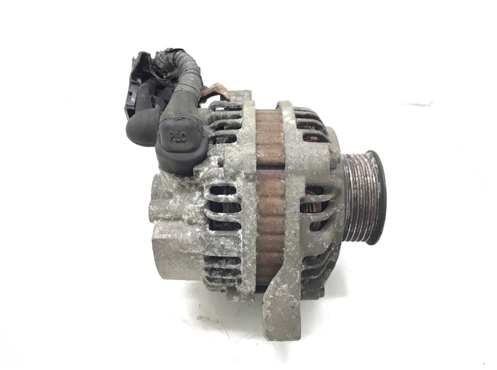 Генератор бу для Honda Civic 7 1.6 i,  2005 г.