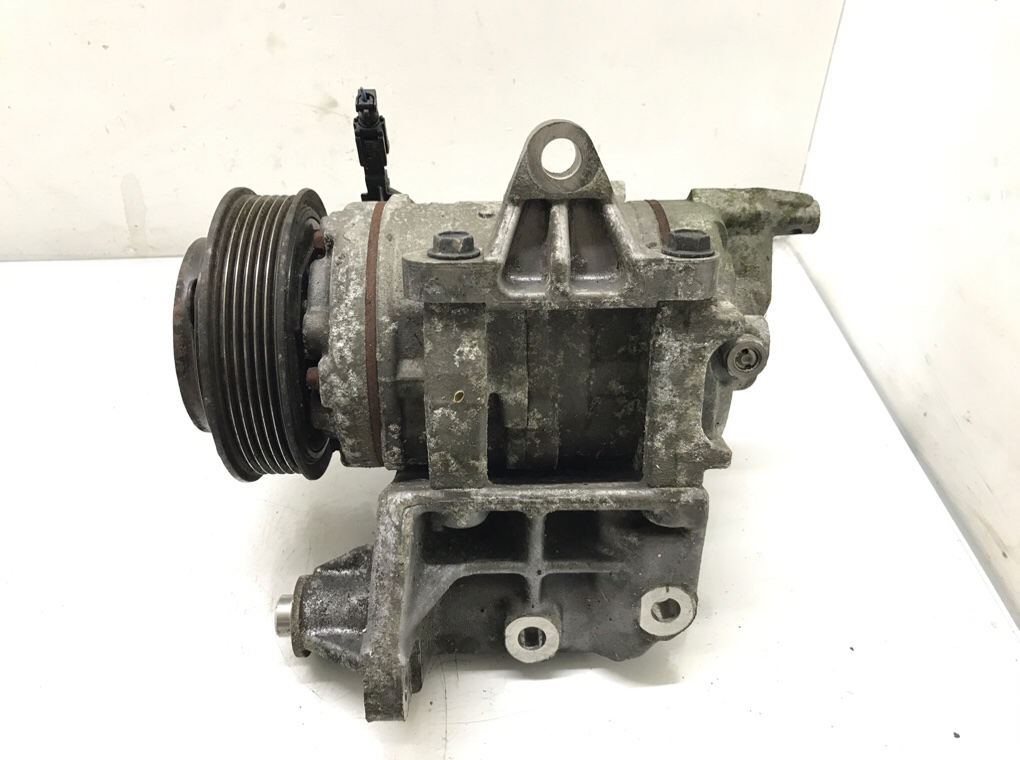 Компрессор кондиционера бу для Subaru Tribeca  3.0 i,  2007 г.