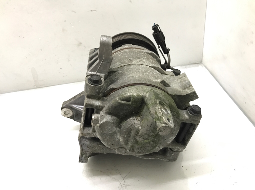 Компрессор кондиционера бу для Subaru Tribeca  3.0 i,  2007 г.