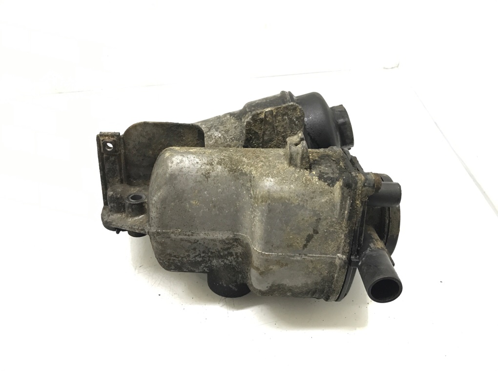 Корпус масляного фильтра бу для Volvo XC90  2.4 D5,  2003 г.