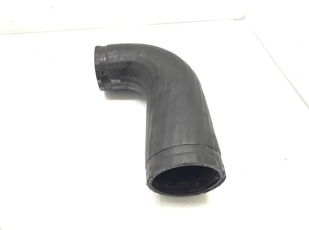Патрубок интеркулера бу для Volvo XC90  2.4 D5,  2003 г.