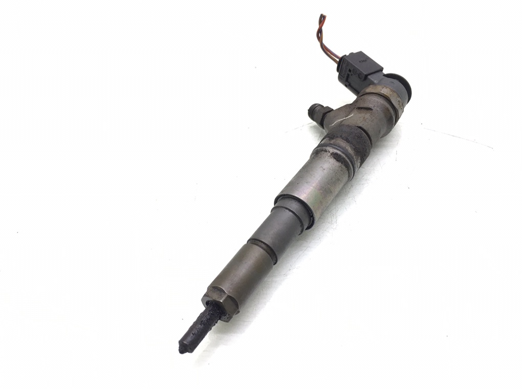 Форсунка бу для BMW 3 E90/E91/E92/E93 2.0 TD, 2005 г. Форсунка бу для BMW 3 E90/E91/E92/E93 2.0 TD, 2005 г.