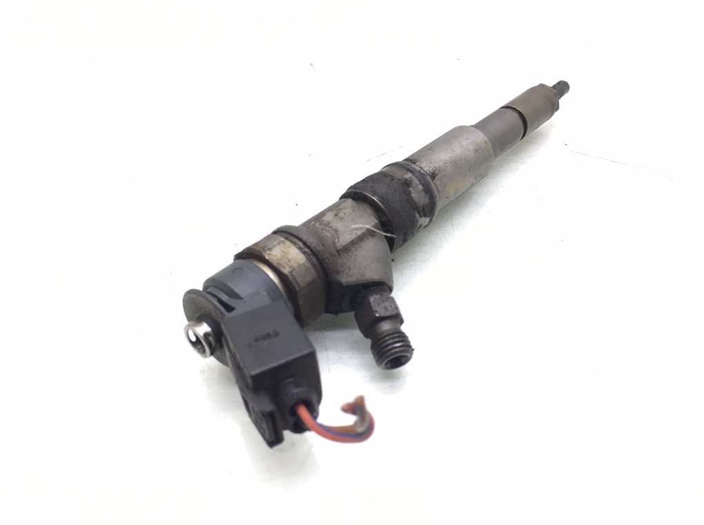 Форсунка бу для BMW 3 E90/E91/E92/E93 2.0 TD, 2005 г. Форсунка бу для BMW 3 E90/E91/E92/E93 2.0 TD, 2005 г.