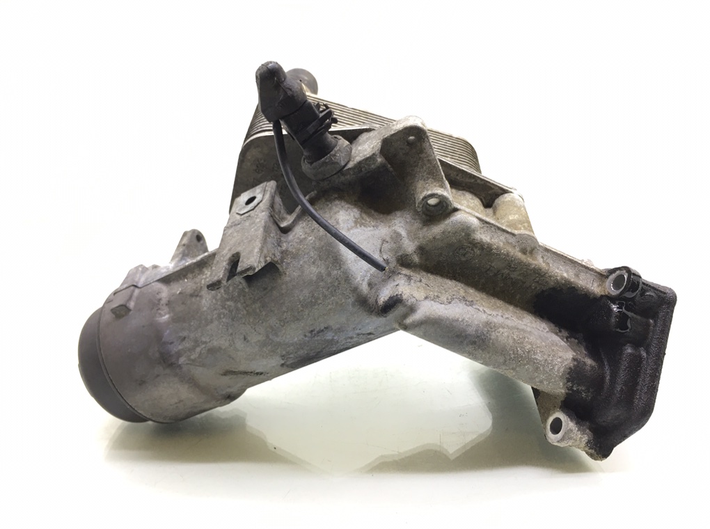 Корпус масляного фильтра бу для BMW 3 E90/E91/E92/E93 2.0 TD,  2005 г.