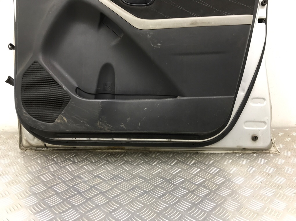 Дверь передняя правая бу для Toyota Yaris XP9 1.0 i,  2006 г.