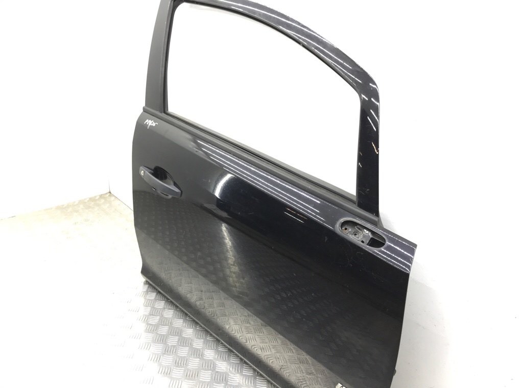 Дверь передняя правая бу для Opel Corsa D 1.2 i,  2008 г.