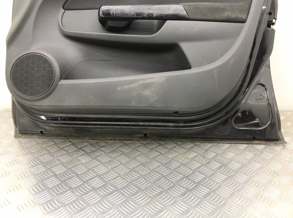 Дверь передняя правая бу для Opel Corsa D 1.2 i,  2008 г.